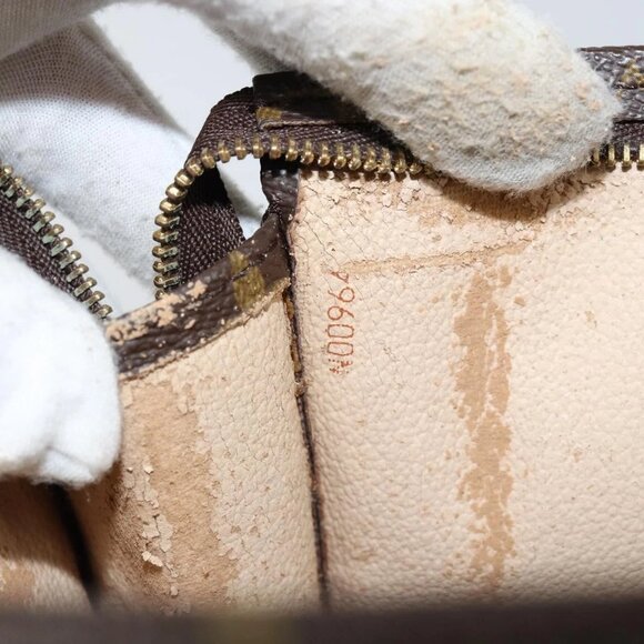 LOUIS VUITTON Monogram Poche Toilette 26 Pouch M47542 LV Auth 147927 - Picture 13 of 14